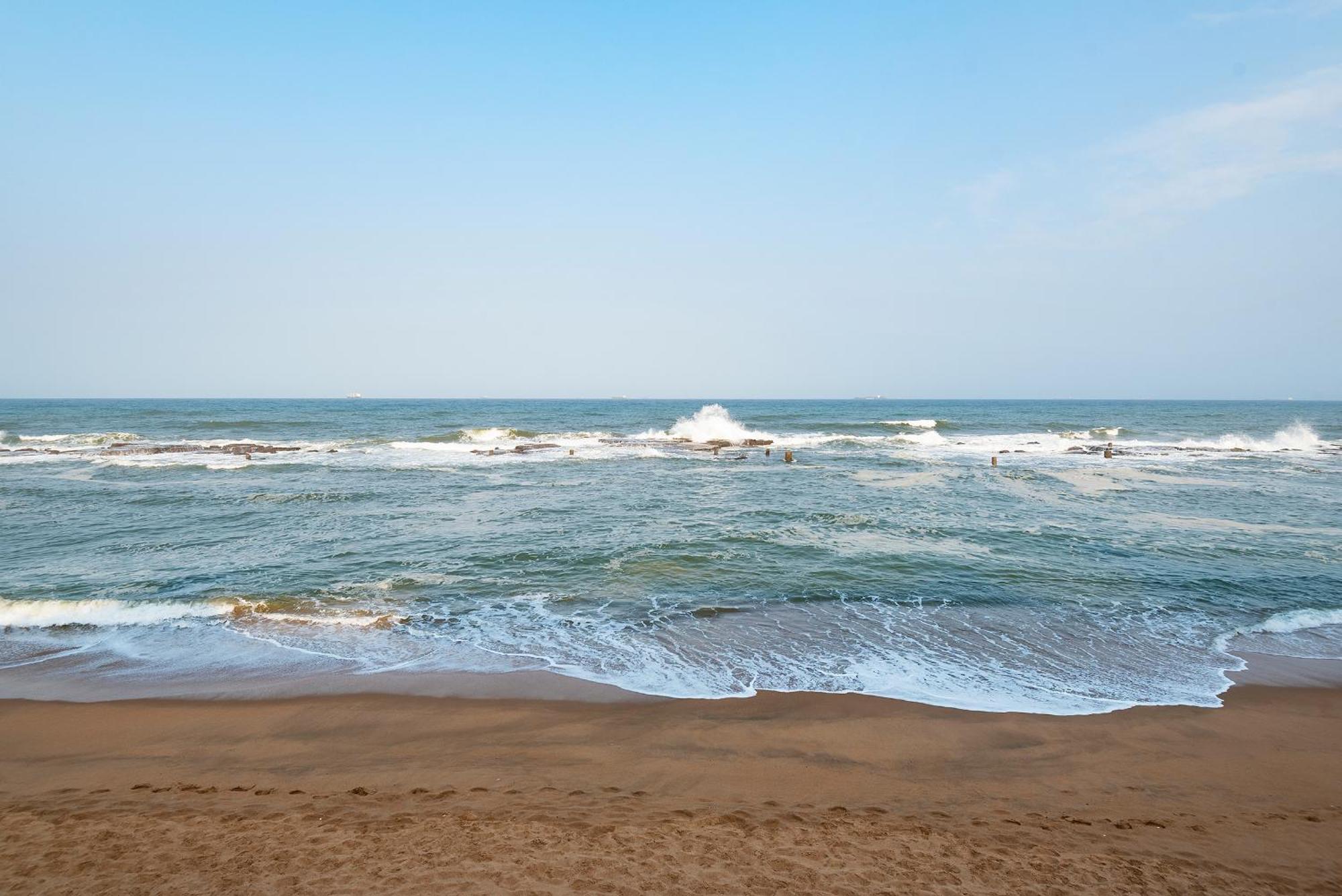 Escape To An Oceanview Vacation Home In Umdloti Beach エクステリア 写真