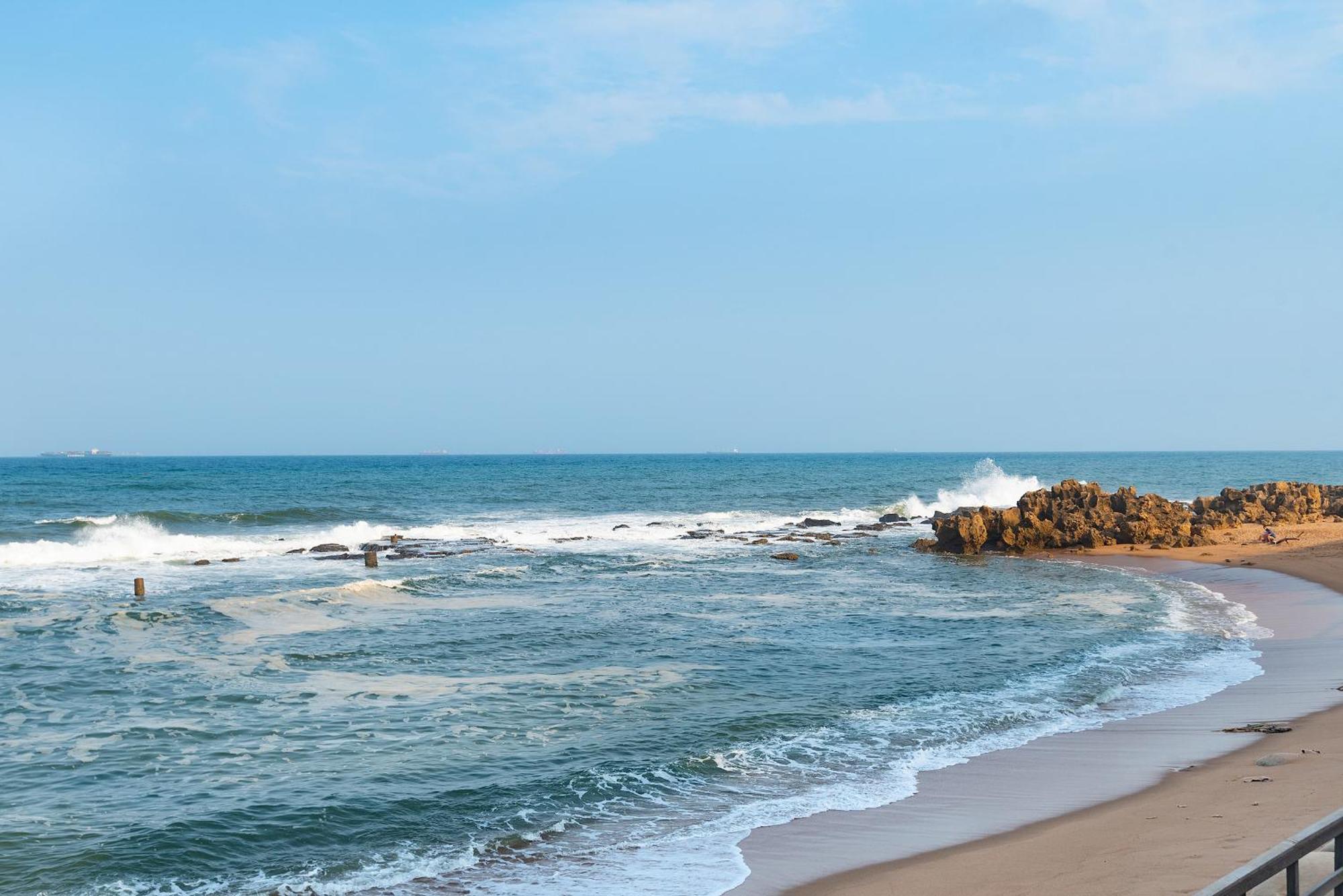 Escape To An Oceanview Vacation Home In Umdloti Beach エクステリア 写真